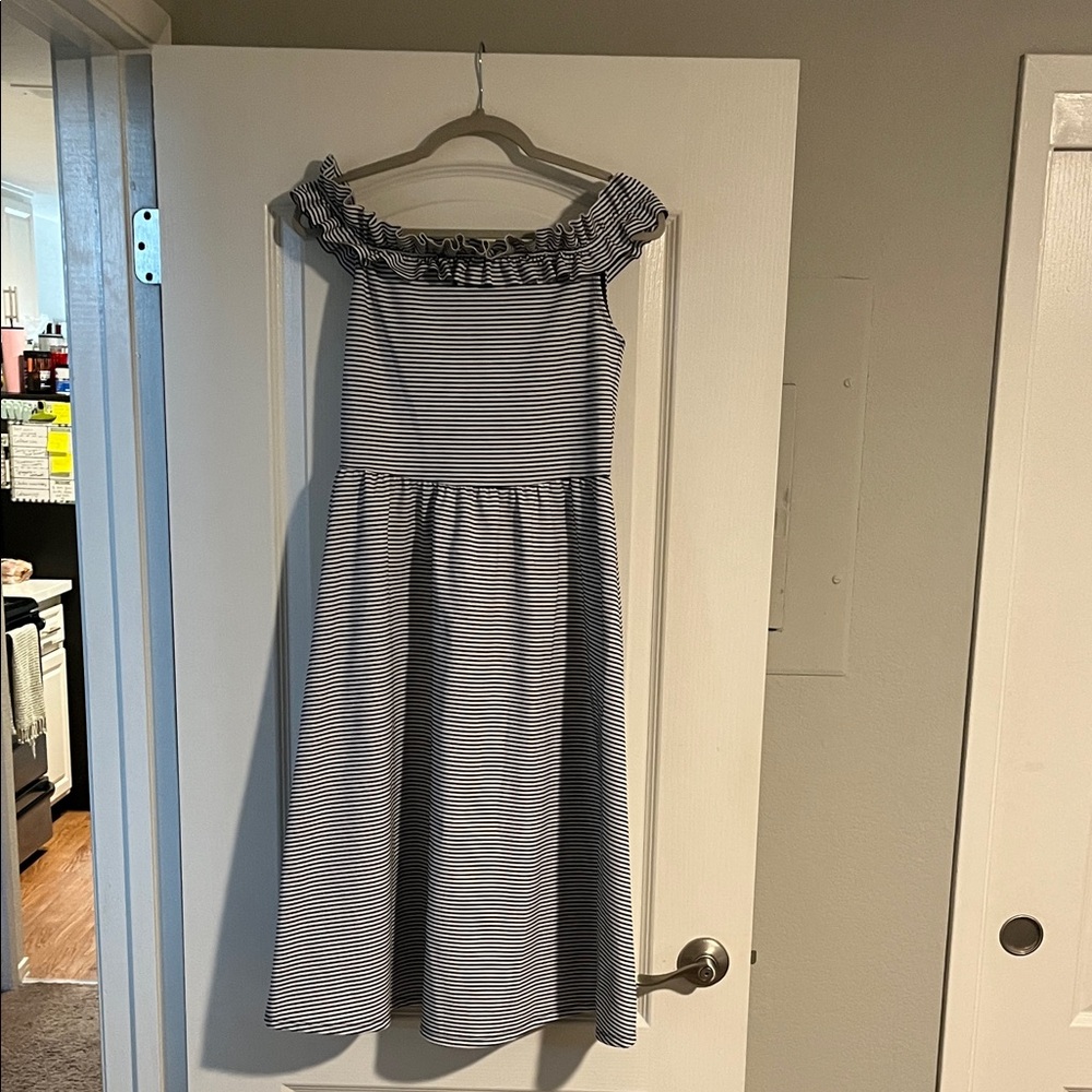 WHO WHAT WEAR Black and White Off Shoulder Ruffle Dress